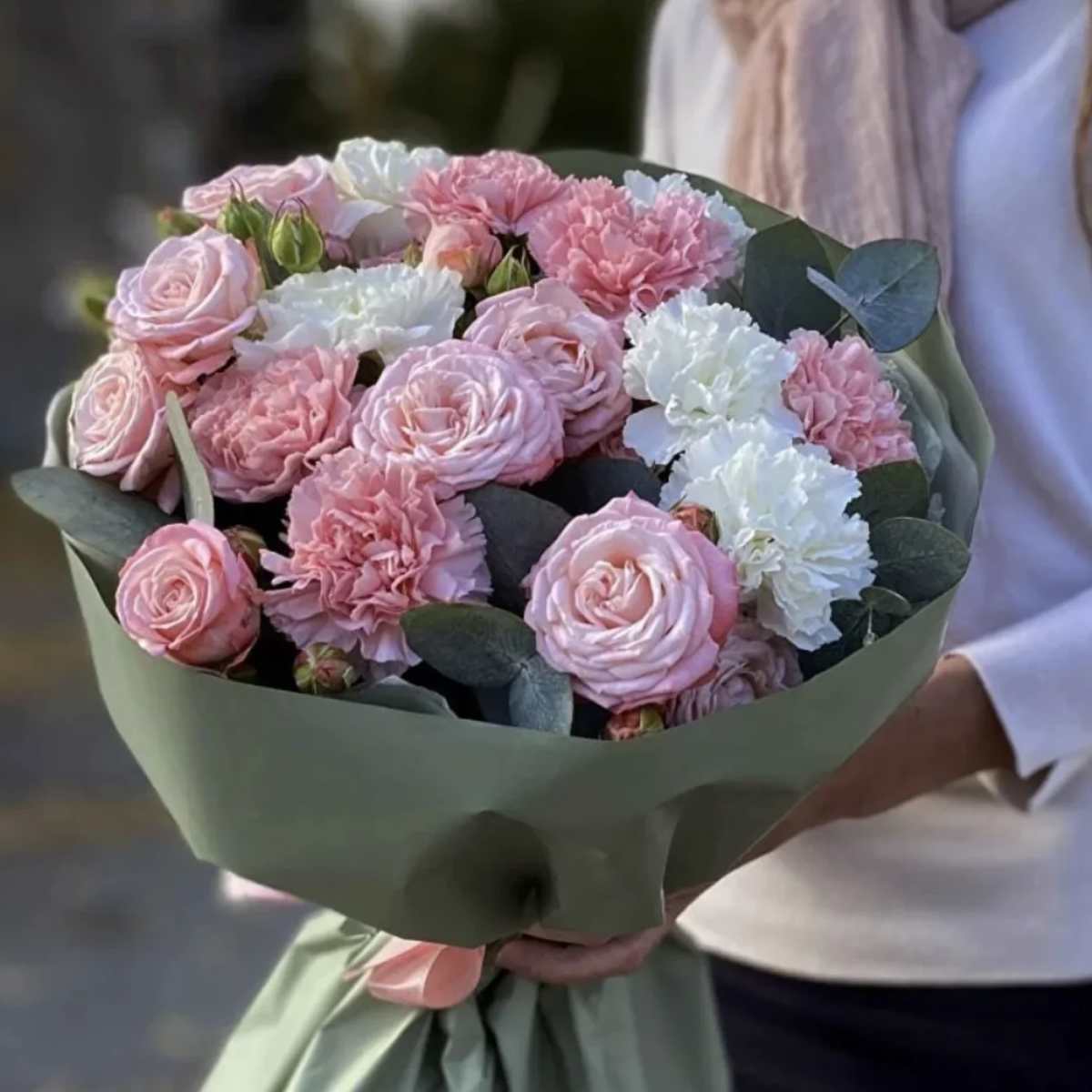 Detail of premium seasonal flowers arranged by Hollywood Blooms
